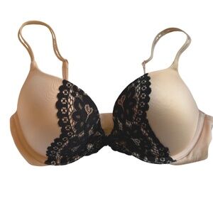VICTORIA'S SECRET VERY SEXY PUSH UP BRA, 34C